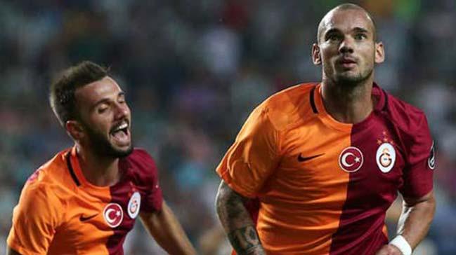 Sneijder: Emre olak takmda kalmal