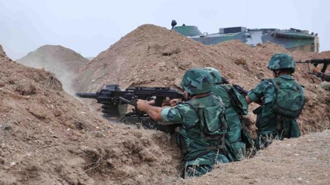 atmalar iddetlendi! 1 Azeri askeri ehit oldu