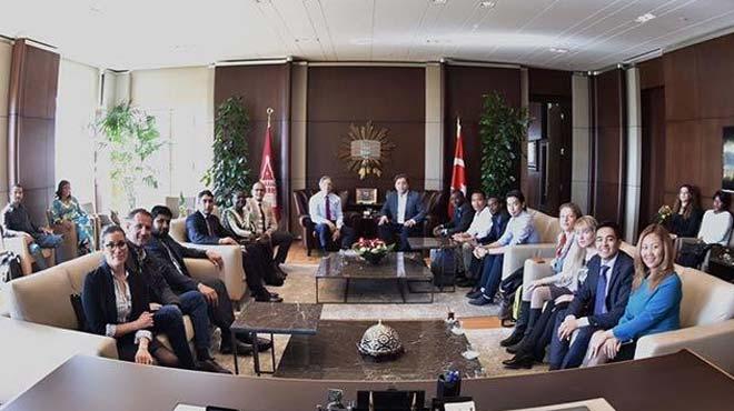 Yabanc diplomat ve akademisyenlerden Bakan Demircan'a ziyaret