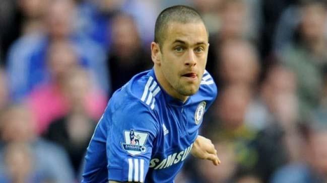 Joe Cole'den artan imza!