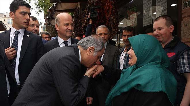 Bakanlardan terr saldrsnda zarar gren esnafa ziyaret