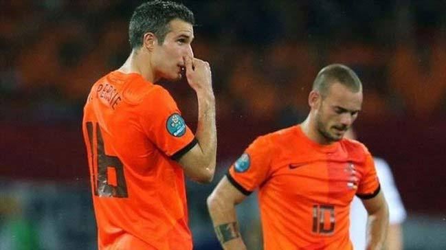 Sneijder ve Van Persie kadroya alnmad