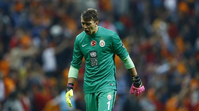 Taffarel: Ben gideceim Muslera kalacak