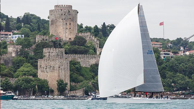 Turkcell Platinum Bosphorus Cupta Yzlerce Tekne stanbul Boaznda Kapacak