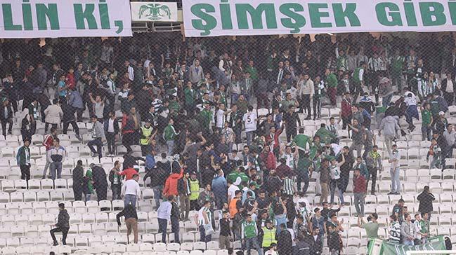 Konyaspor'da taraftar tribn terk etti!