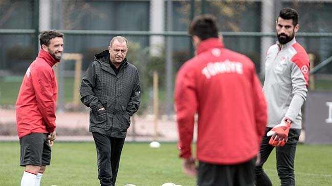 Terim'den Volkan Demirel aklamas