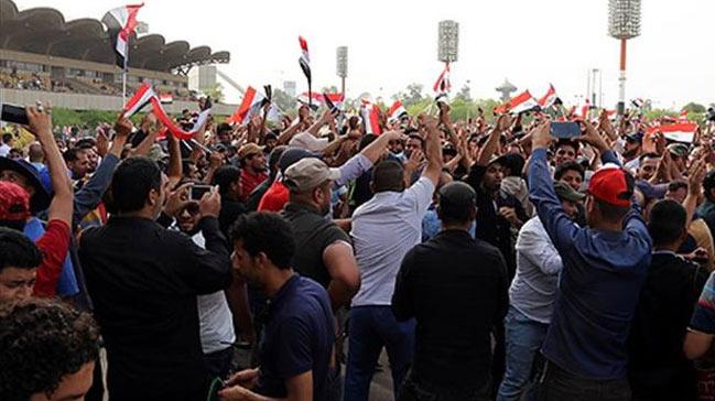 Irak'ta gstericiler parlamento binasn bast