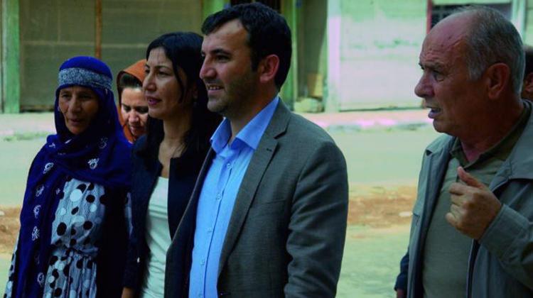 HDP'li vekillere souk du!