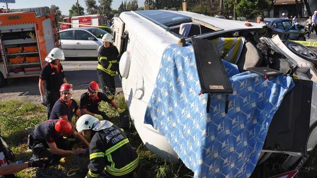 ncirliova'da renci servisi kazas: 2 l, 14 yaral