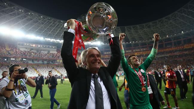 Galatasaray'da Riekerink'e yeil k