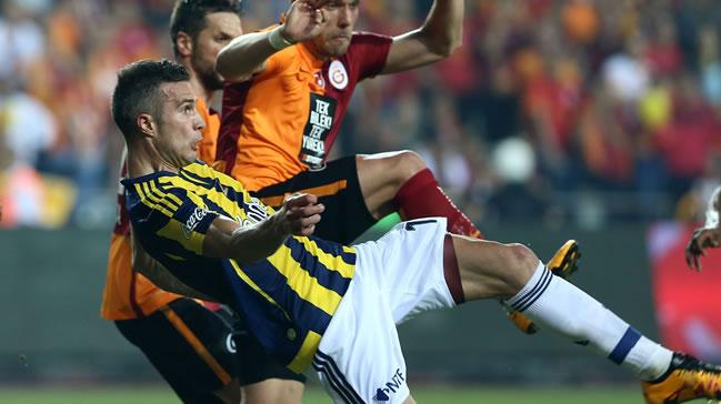 Van Persie: Bize hi yakmad