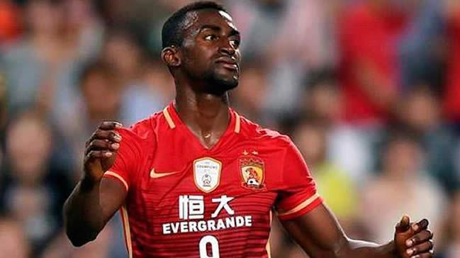 Beikta'tan Jackson Martinez bombas!