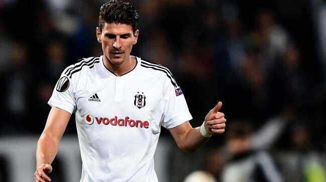 Mario Gomez'e Beikta' korkutan talip