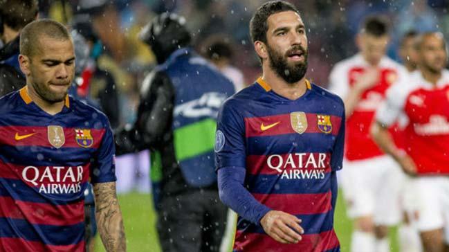 Dani Alves, Barcelona'dan ayrlyor