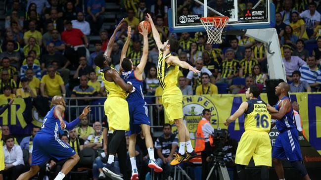 Fenerbahe - Anadolu Efes: 84-72