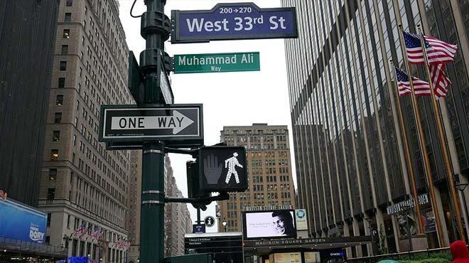 Muhammed Ali'nin ad New York'ta bir sokaa verildi