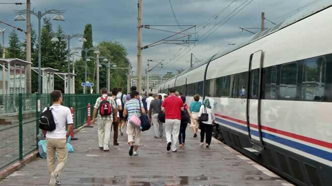 TCDD Bayram kampanyas! Hzl tren bileti yar fiyata