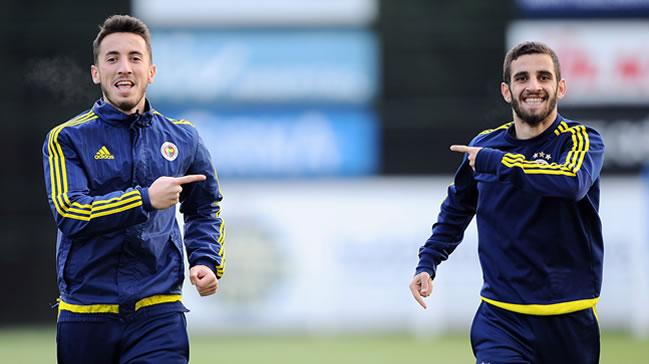 Fenerbahe Ramazan Civelek ve Uygar Mert Zeybek'le szleme imzalad