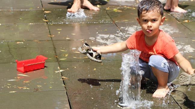 stanbul'da termometreler 38 dereceyi gsterdi