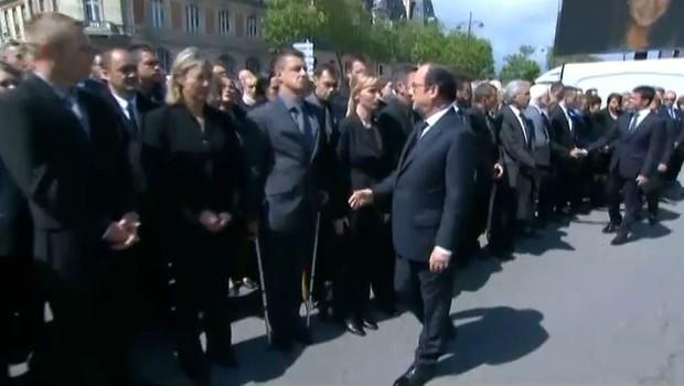 Hollande'n eli havada kald