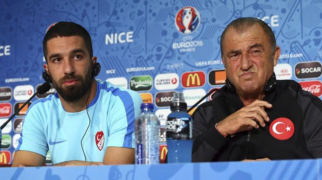 Fatih Terim ve Arda Turan arasnda prim kavgas