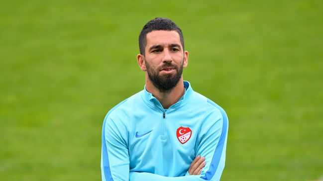 Arda Turan'n evine yumurtal saldr