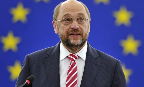Schulz'dan ok sert Brexit aklamas