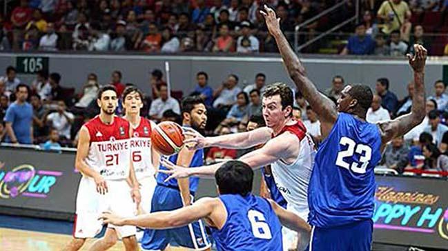 A Milli Erkek Basketbol Takm, Filipinler'i 84-76 yendi