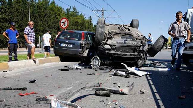 Lks cip trafik klarnda bekleyen 5 araca arpt