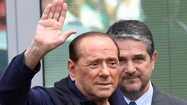 Berlusconi Milan' satyor