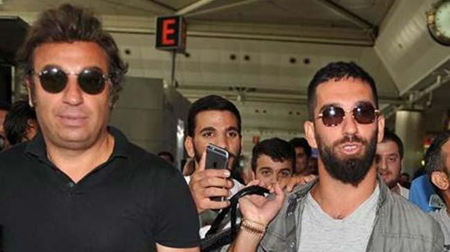 Ahmet Bulut: Arda Turan, Barcelona'da kalacak