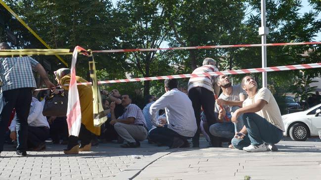 Darbe giriimi yapmak isteyen askerleri linten polis kurtard