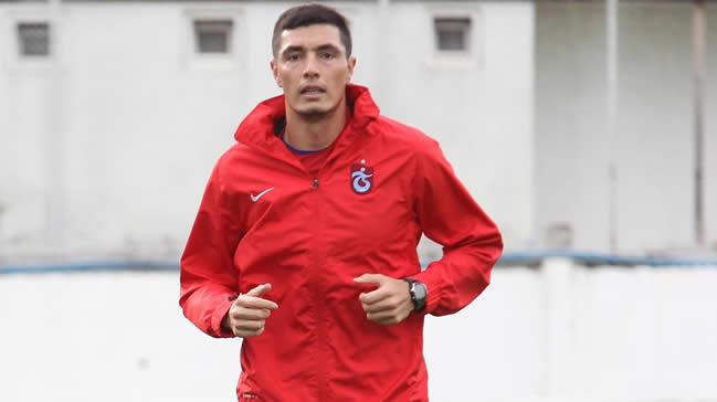 Malaga Oscar Cardozo'yu istiyor