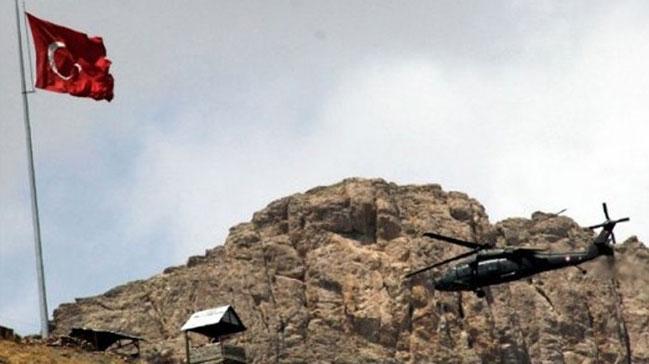 Hakkari'de, PKK tarafndan 4 askeri sse e zamanl saldr dzenlendi