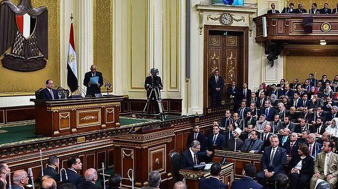 Msr'da 'Ermeni soykrm tasars' parlamentoya sunuldu