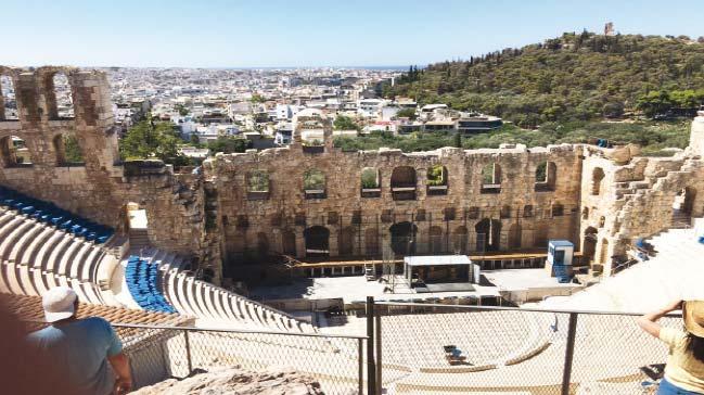 Sihirli Yunan kenti Atinadan, Bodrum masalna