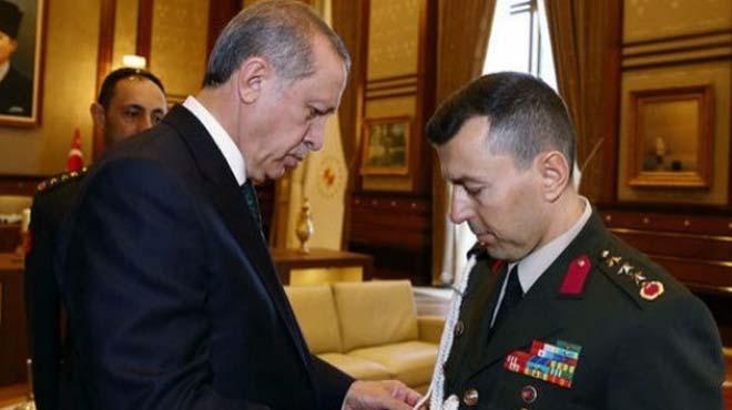 Cumhurbakan Erdoan'n yaveri Ali Yazc TSK'dan ihra edildi