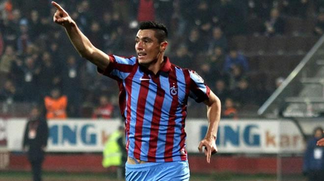 Oscar Cardozo Malaga'ya transfer oluyor