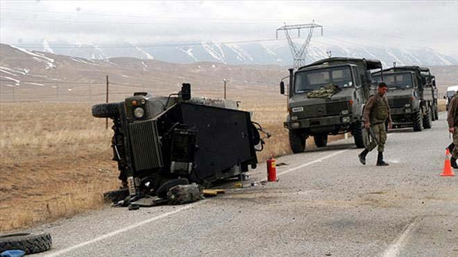 Siirt'te askeri zrhl ara devrildi: 1 ehit 