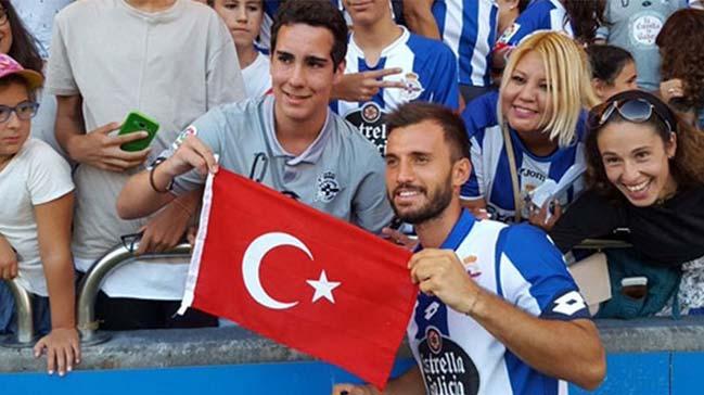 Emre olak, Deportivo'da ilk kupasn ald