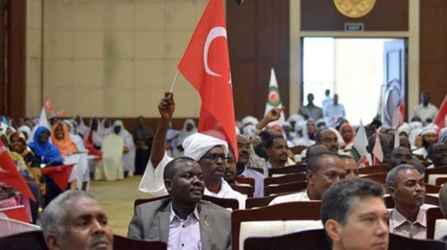 Sudan'da Trkiye'ye destek gsterisi