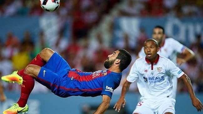 Arda Turan, spanyollar perian etti!