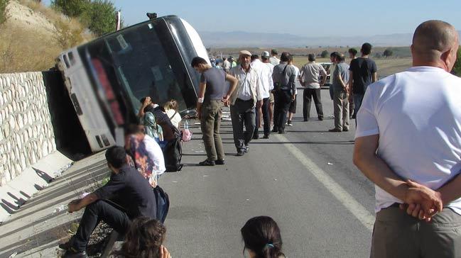 Afyonkarahisar'da otobs kazas! 9 yaral