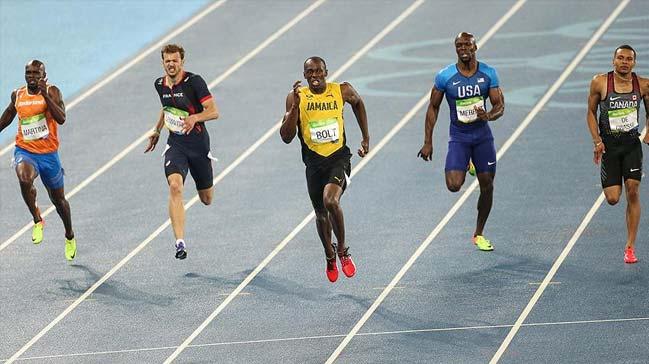 Bolt 200 metre finalinde rahat kazand