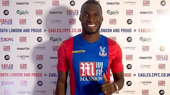 Crystal Palace Christian Benteke'yi aklad