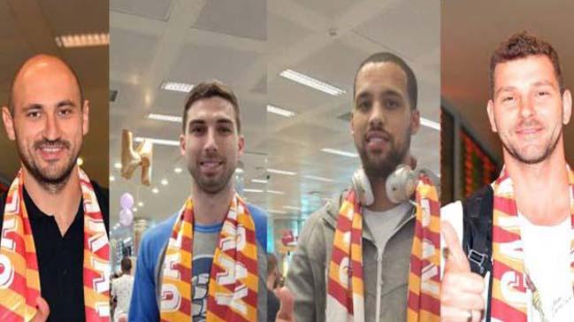 Galatasaray'n yabanc basketbolcular stanbul'a geldi