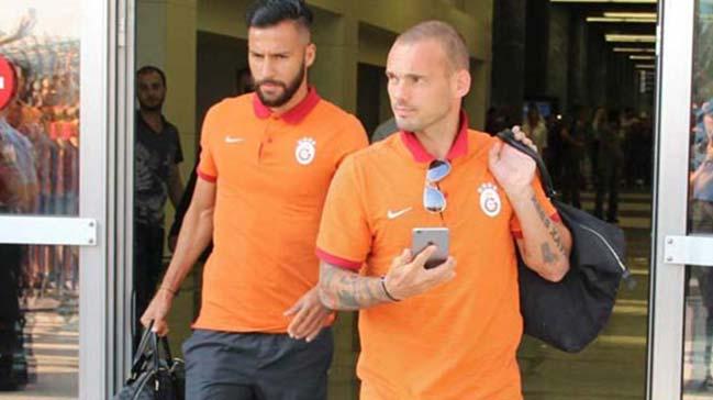 Galatasaray zmir'e geldi