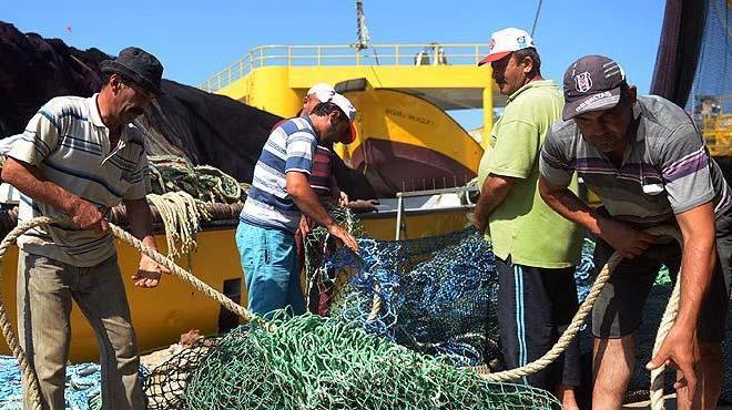 Gurbet sularda ekmek paras peine dtler