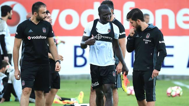 Beikta'ta Aboubakar salonda alt