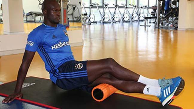 Fenerbahe'ye geri dnen Moussa Sow ilk antrenmanna kt